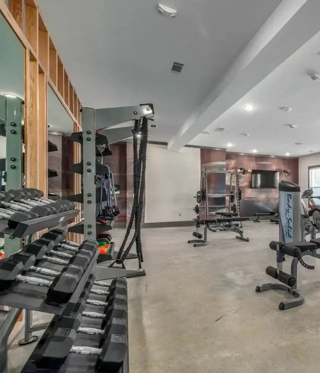 the henry charlotte north carolina apartments gym